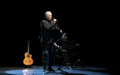 Emotivo regreso de Joan Manuel Serrat al Teatre Principal de Maó